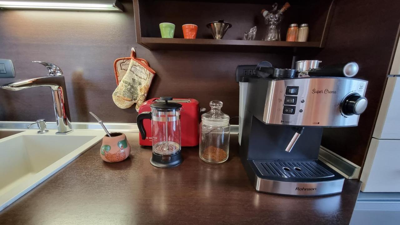 Apartment Coffee